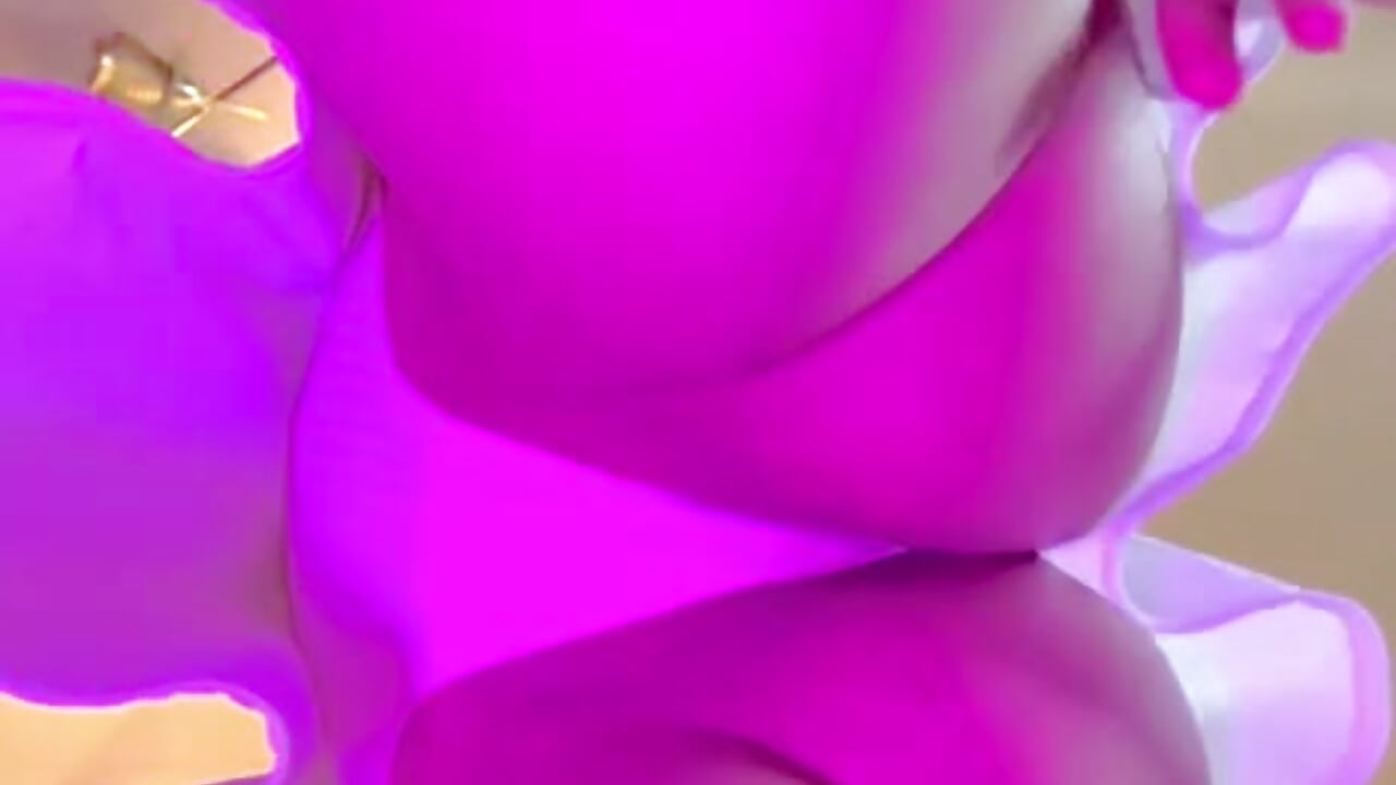 Shaking sweet booty (on top of you) - βίντεο μοντέλου ClarissaMaheia