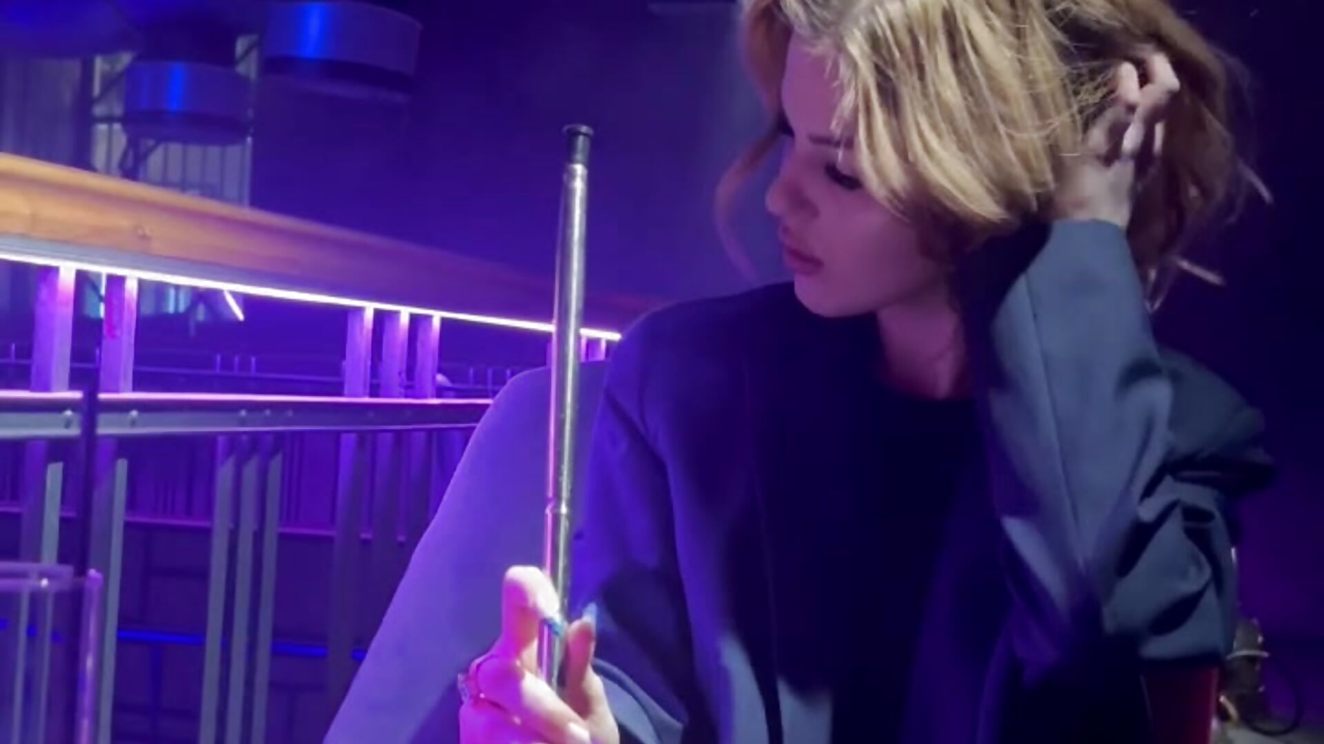 evening relaxation - video by Naomi_Secret cam model