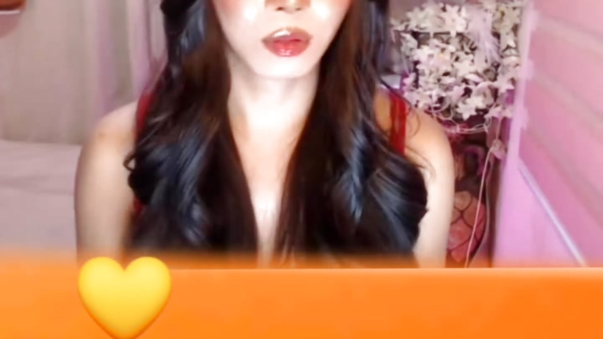 FB_VID_2518103205807579438 - video oleh Katesy12 kamera model