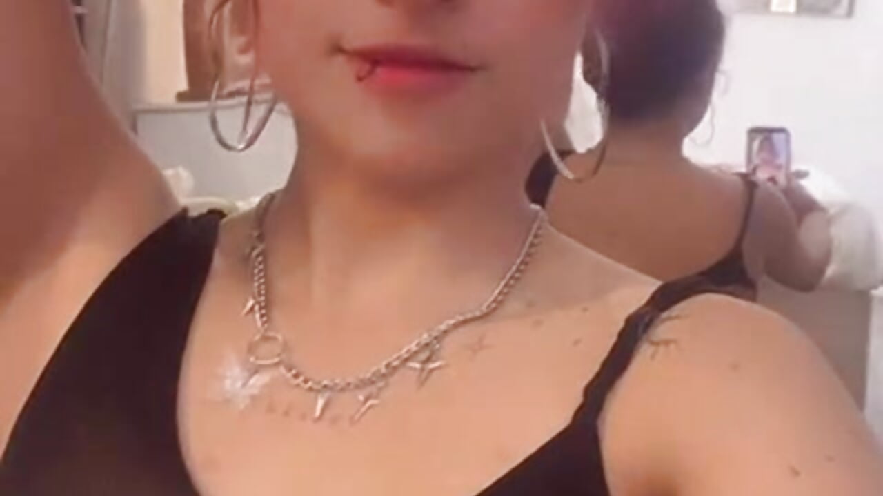 So Close You Can Almost Taste Me－カメラキャストのCherry_Stoneの動画