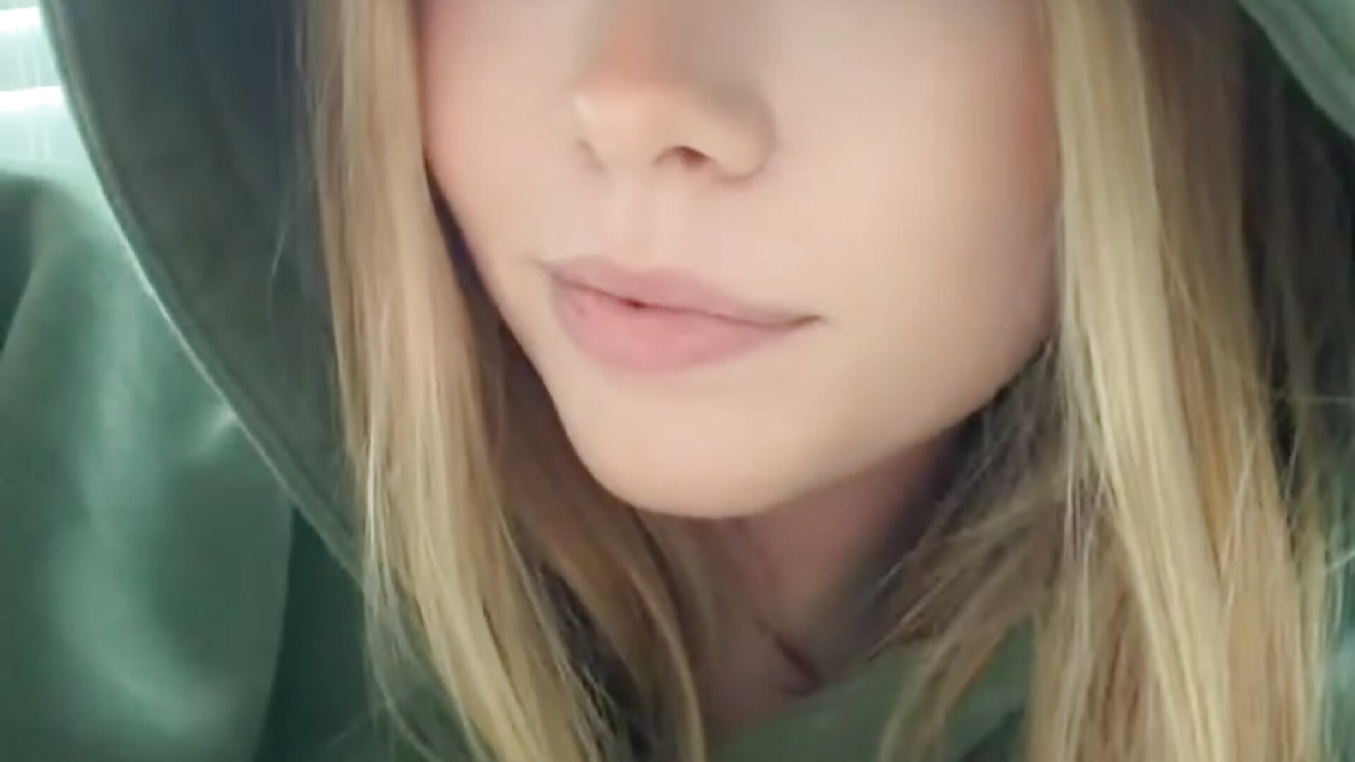 D2F21132-5522-4A47-BA04-801387BE7B7D - video by charlottegotit cam model