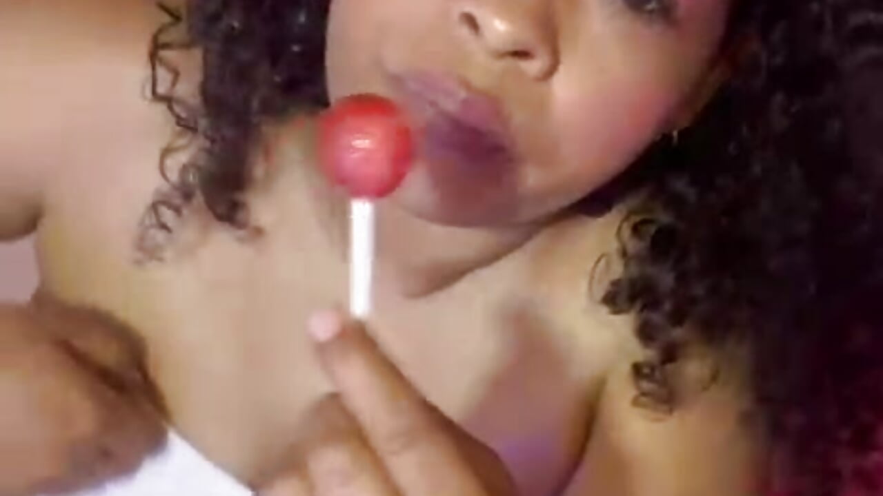 bombomcito - video by SHAROM_ADAMS_ cam model