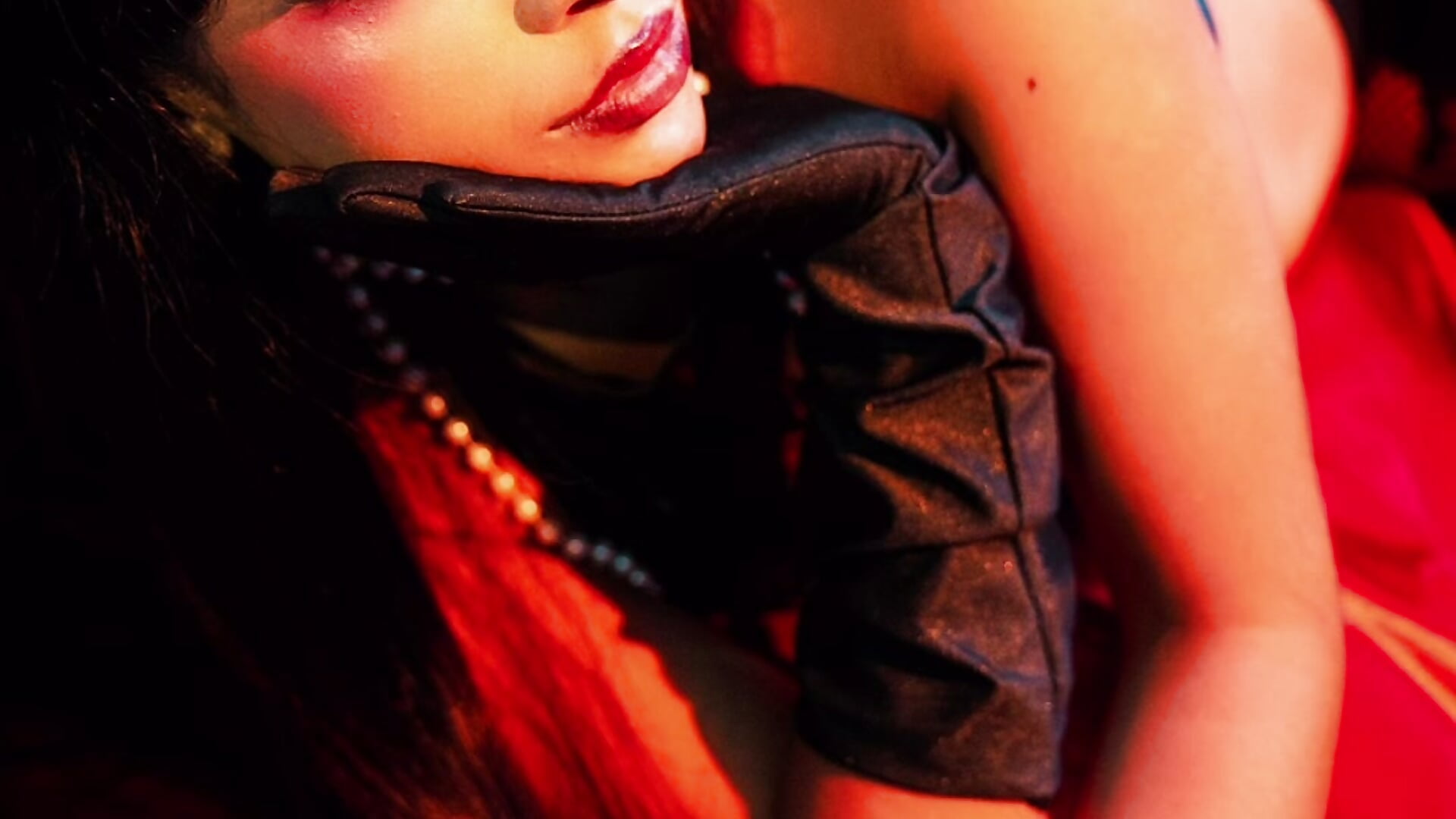 Little Cabaret Girl - video by dulce_morbida cam model