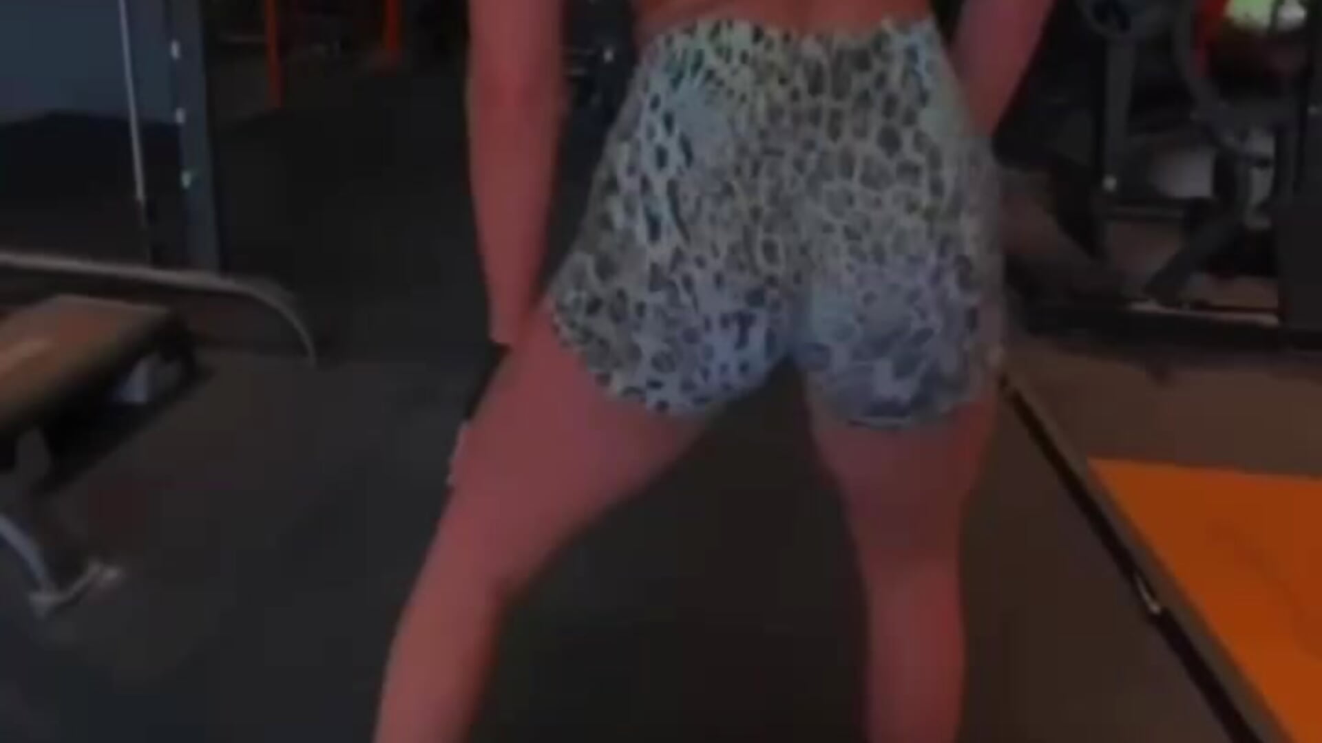 A tight butt takes a lot of work 💪🏻