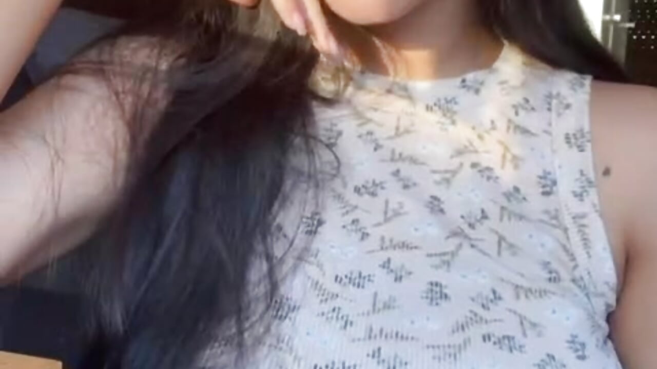 A quiet day - video by Nanii___ cam model