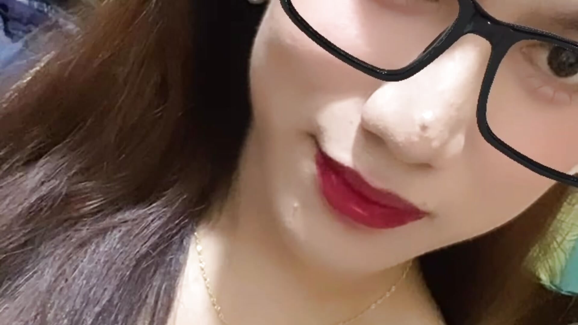 2FF35BB2-58EF-4D90-9D39-CAB597AD7D98 - video van GeorgiaWelson cam-model