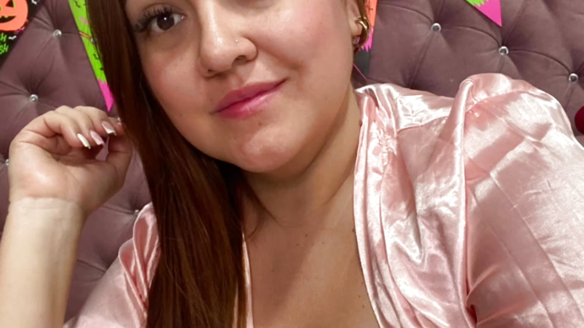 filtered-AE53AD87-B096-479E-B4F4-BA3E1146DD04 – video af michellwilson