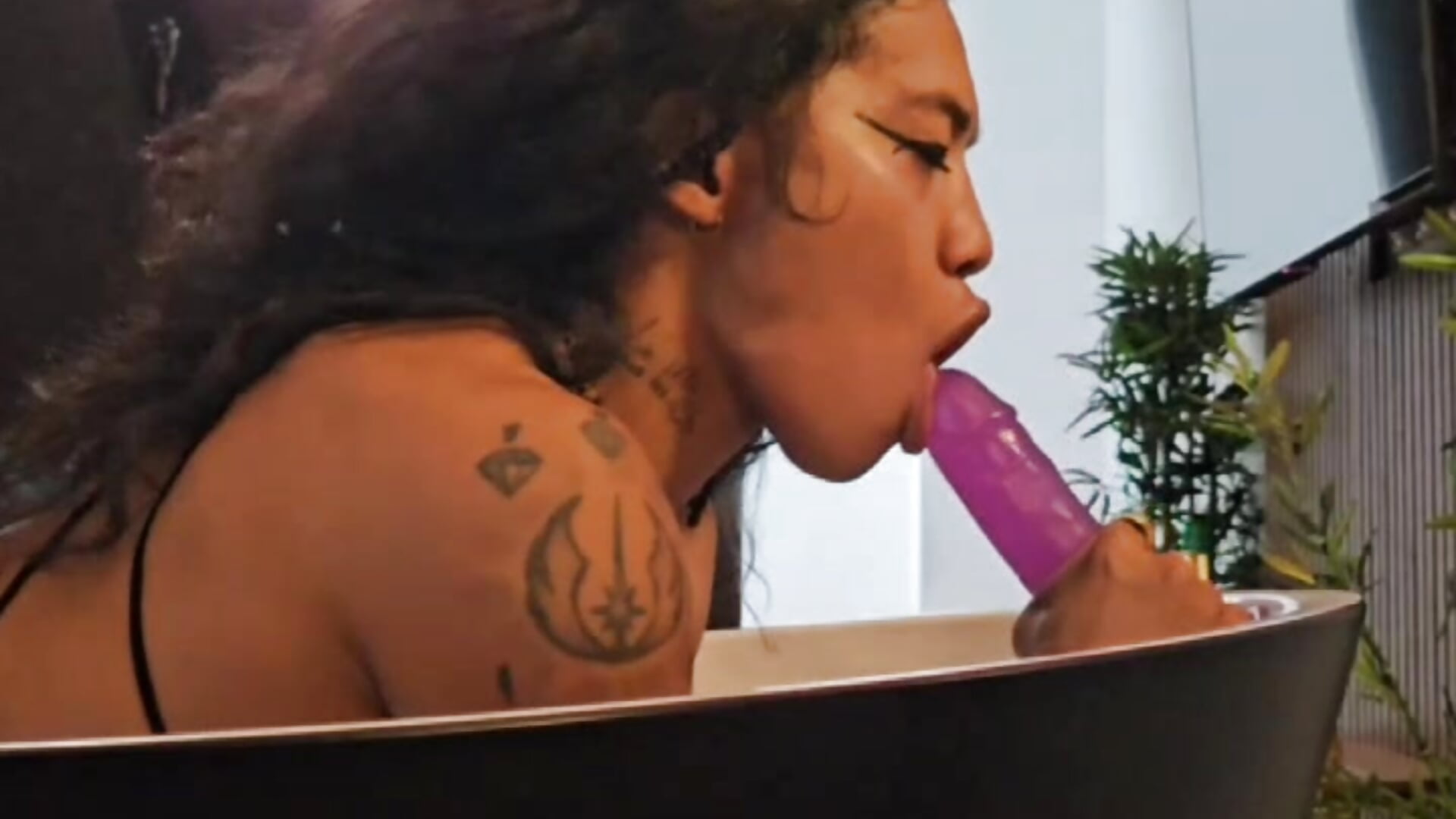 Instant dildo - laculcarachafr adlı kamera modelinin videosu