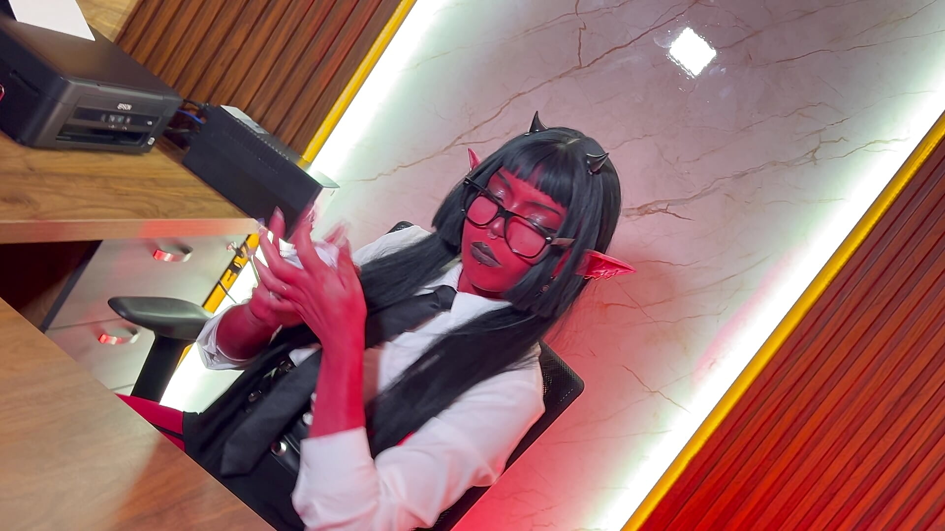 Sexy devil 👿 - video oleh model kamera Kaoriabyss_