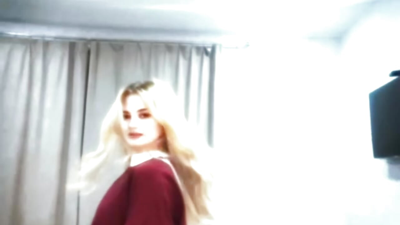 Literally me - video by JolieAlto cam model