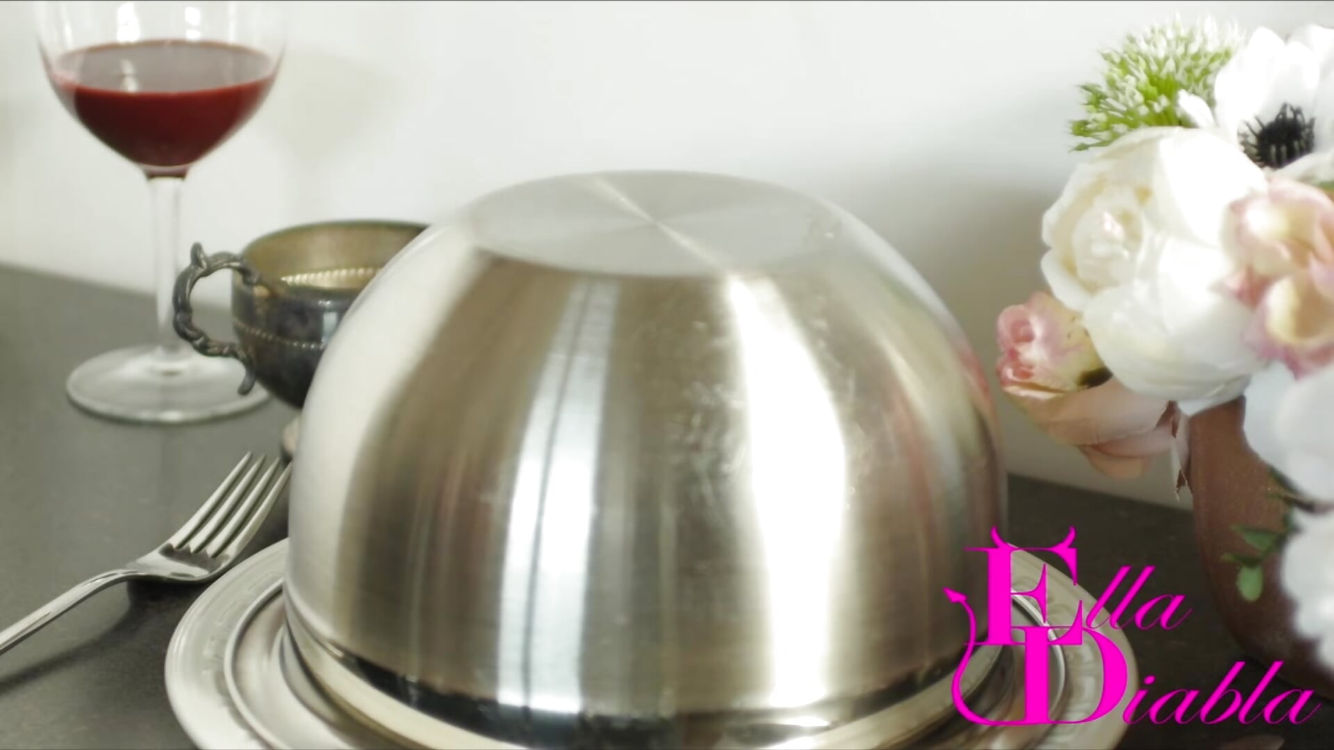 Bonappetit - vídeo de la modelo de cam elladiabla