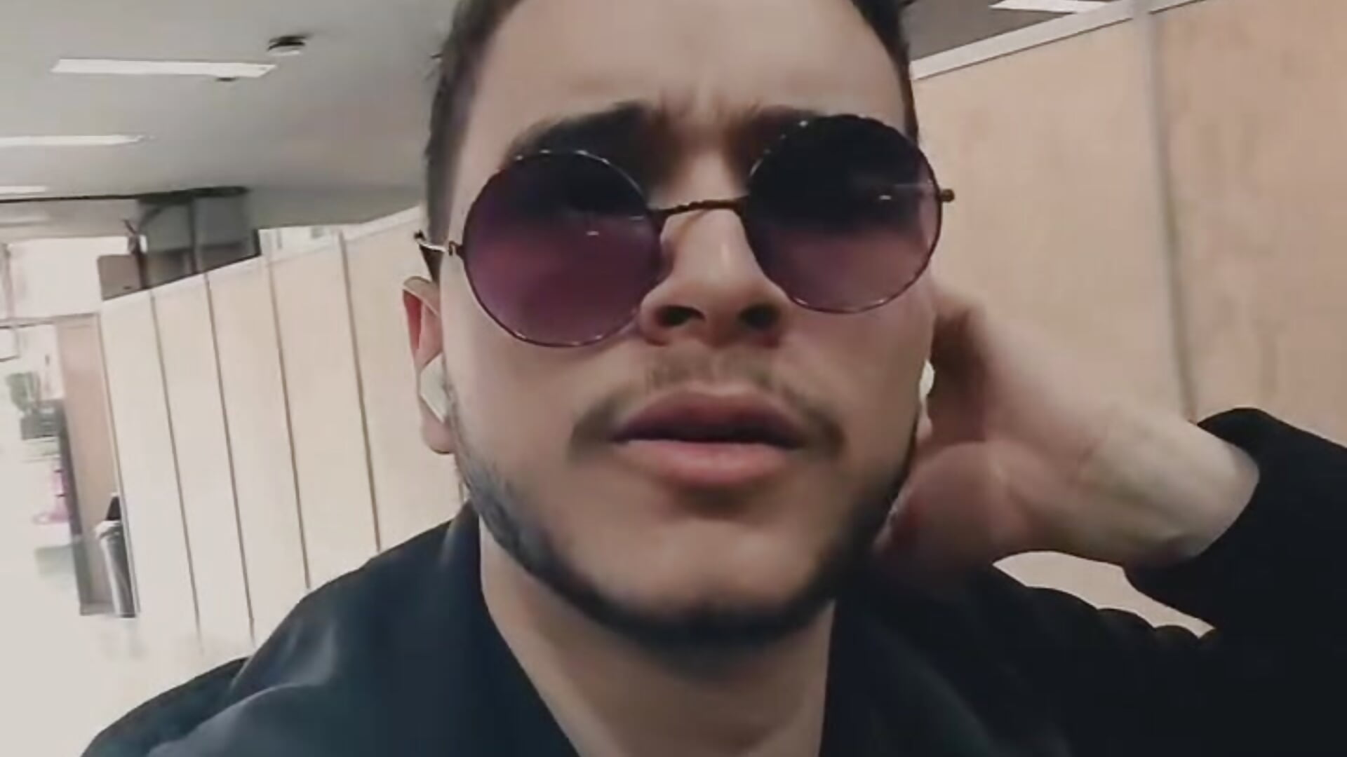 Welcome - video av mike_257 cam model