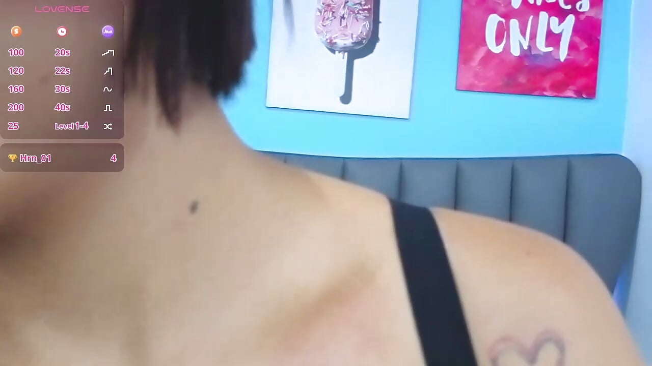 open mouth and play with my spit - video by Aria_Russo cam model