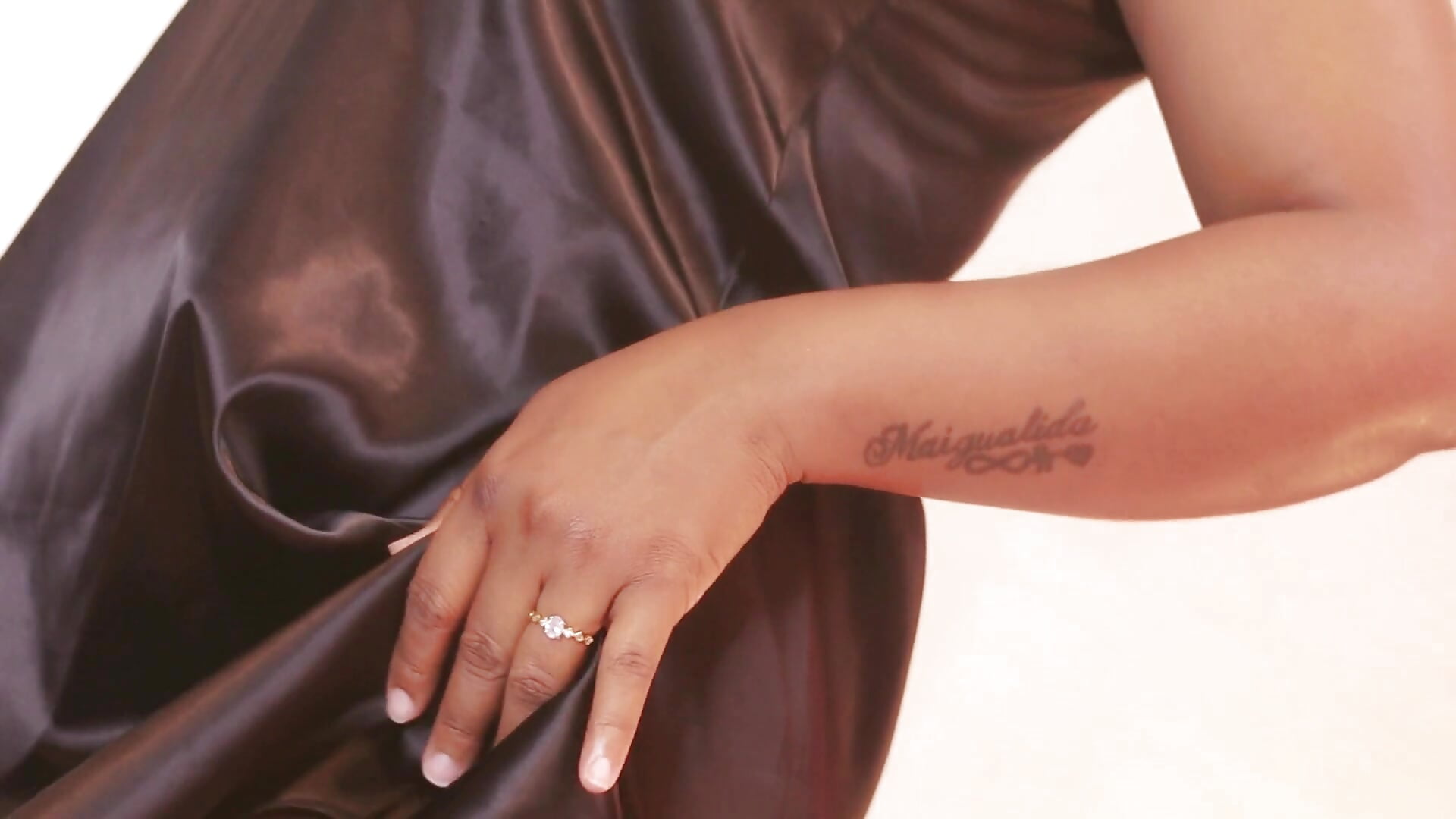 Lady Tiana💗❤ - video by TianaLaRoux cam model