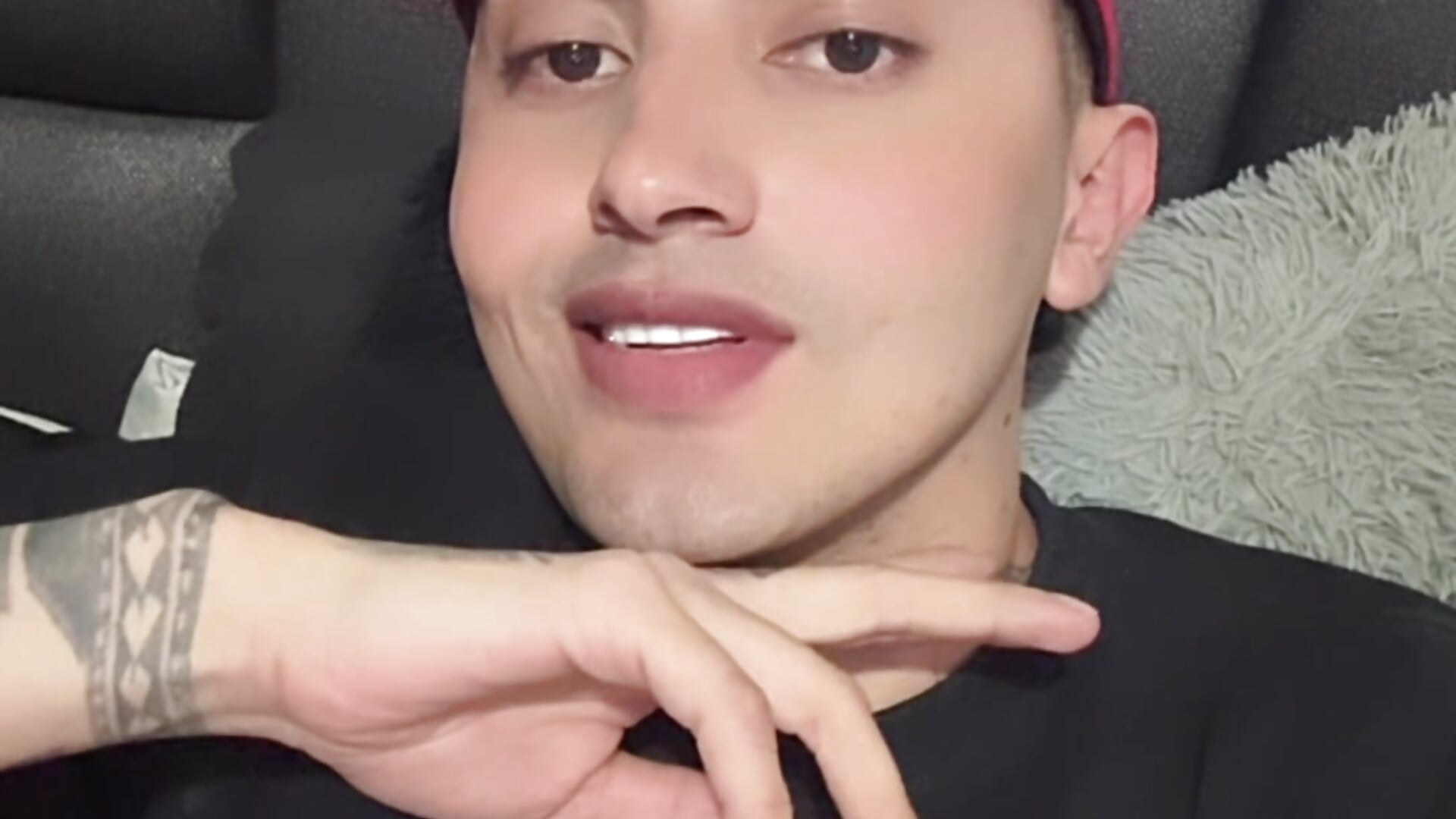 1fe4dbdc69af4c4b978c3efd3e295e4d - video by Williamlo cam model