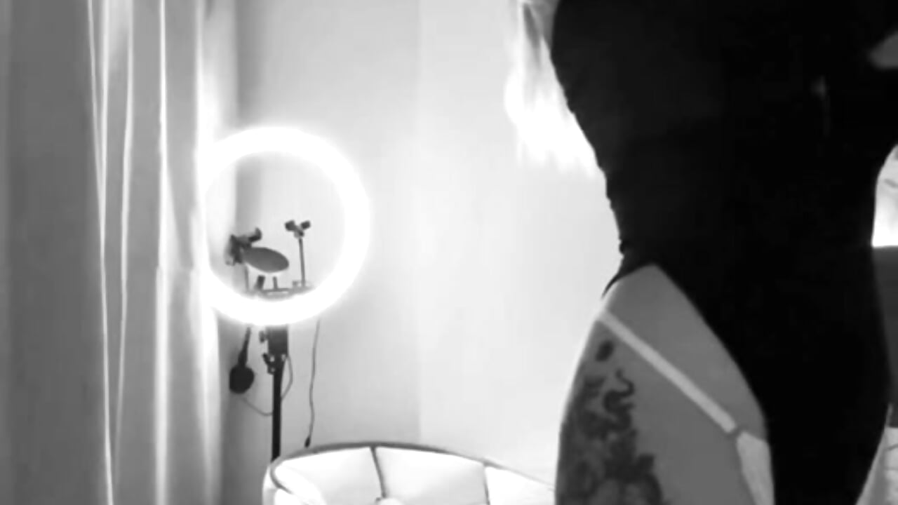 Me💞 - video by TizzEmi cam model