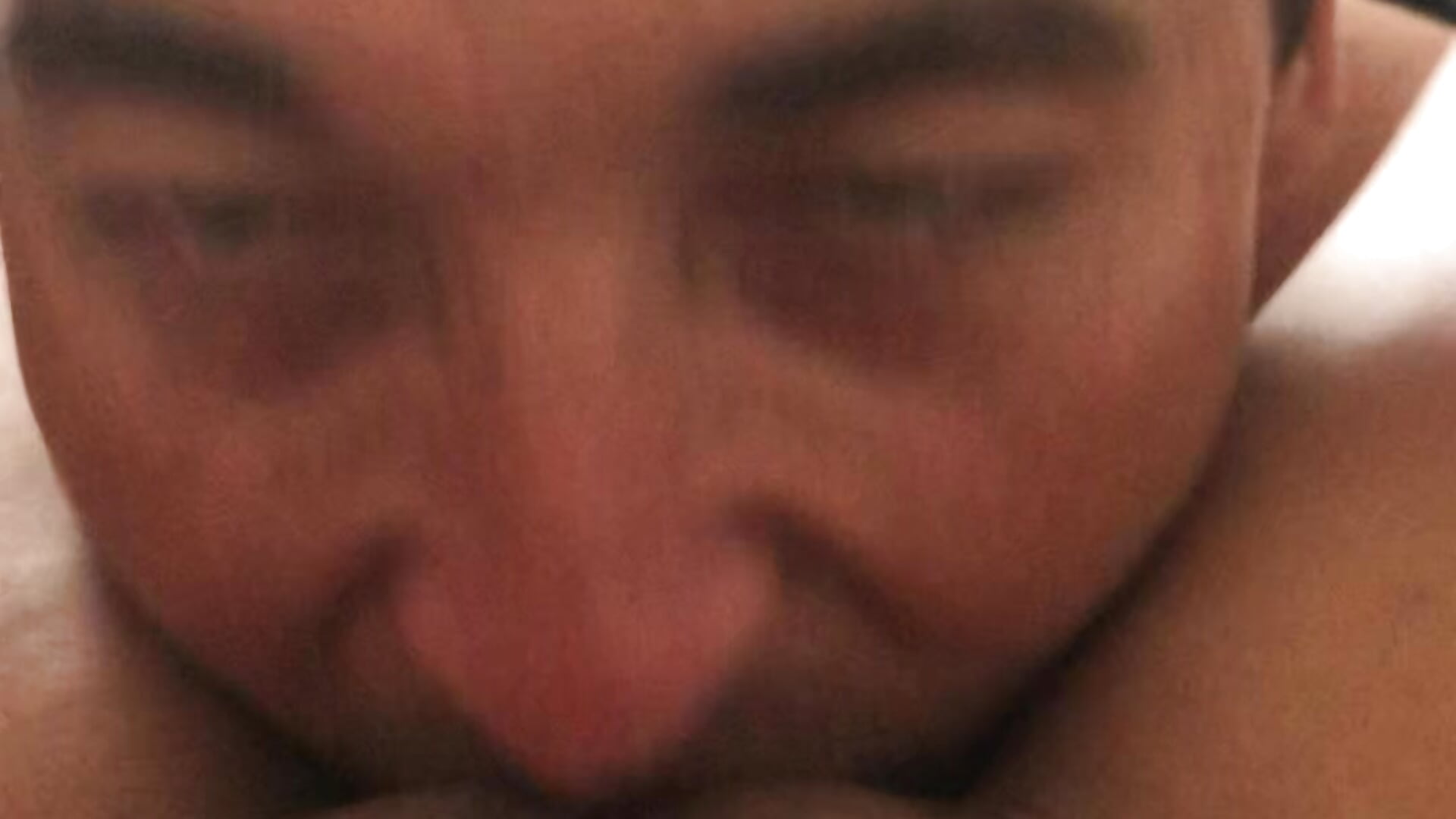 Suck pussy - video by Thu_Morenitha cam model