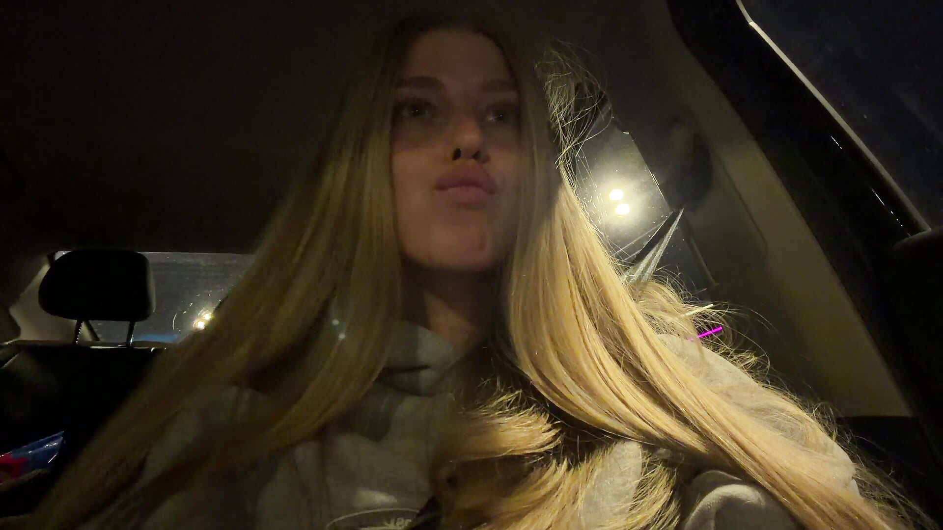 VACATION TILL 4th JUNE 🍰🍬 - Vídeo de kira_mia, modelo de vídeos