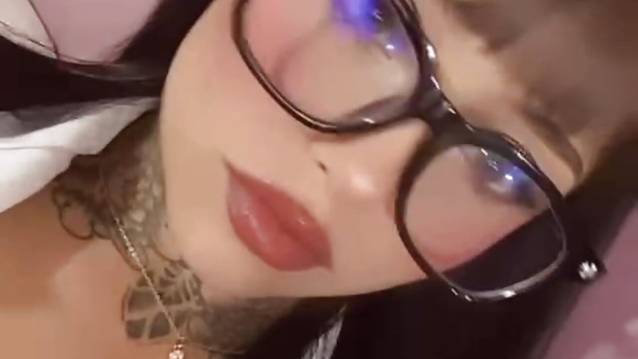 mia khalifa ? - סרטון של Baby_Squirt2, דוגמן/ית מצלמה