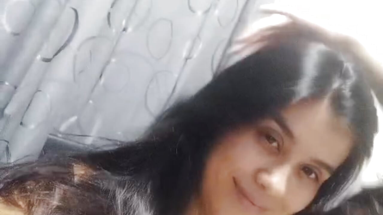 sexy hair - video by Thais_jhadav cam model