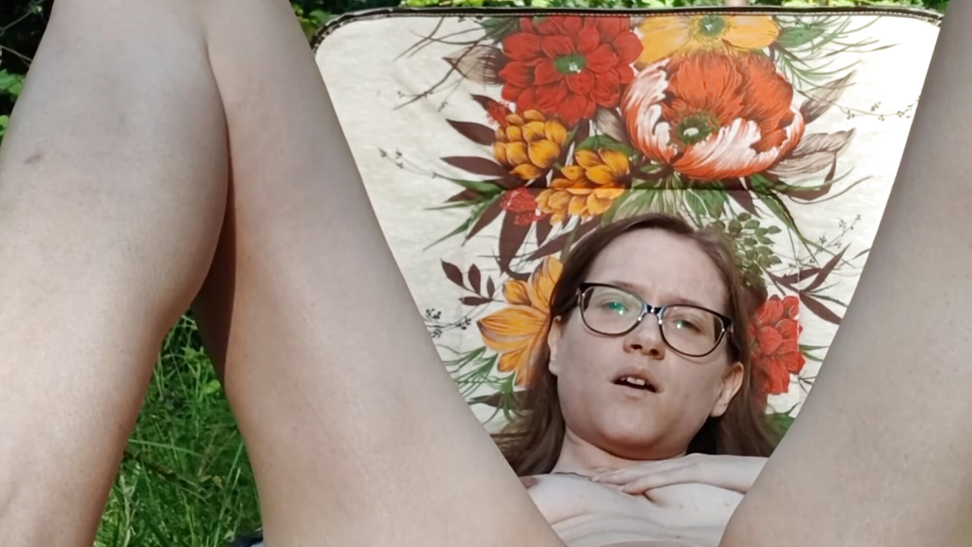 Huge Glas Dildo Fuck Outdoor