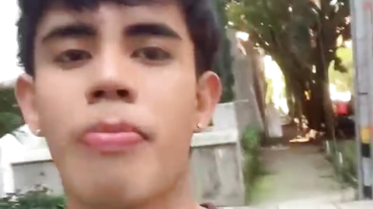 HELLO - video by Collins_of1 cam model