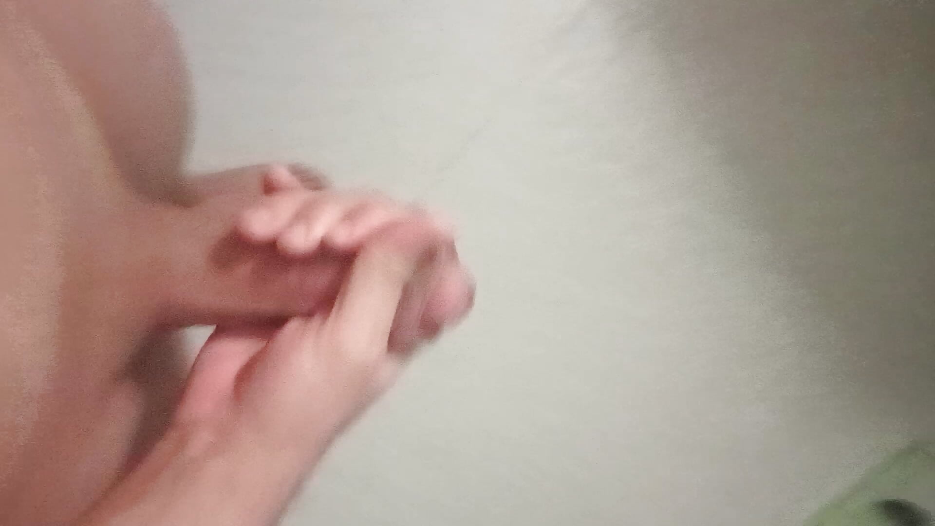 I show what my body looks like 😏 - video by Finemax16 cam model