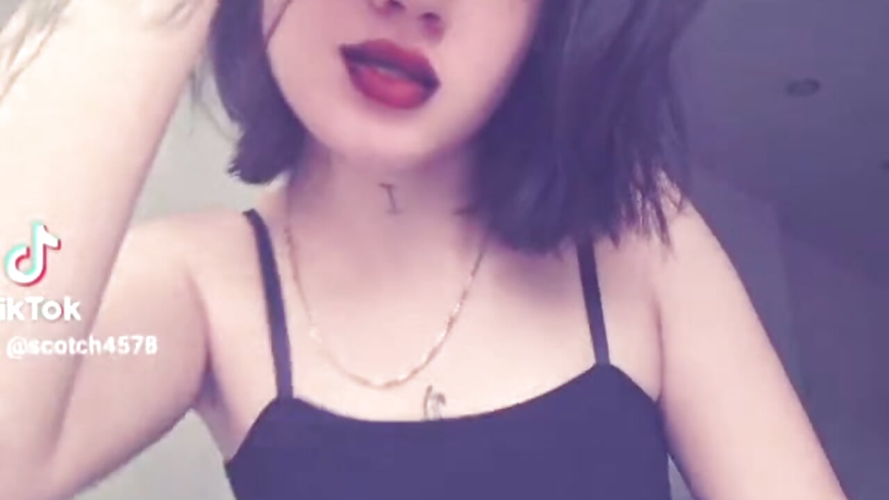 <3 - video by HotMuse cam model