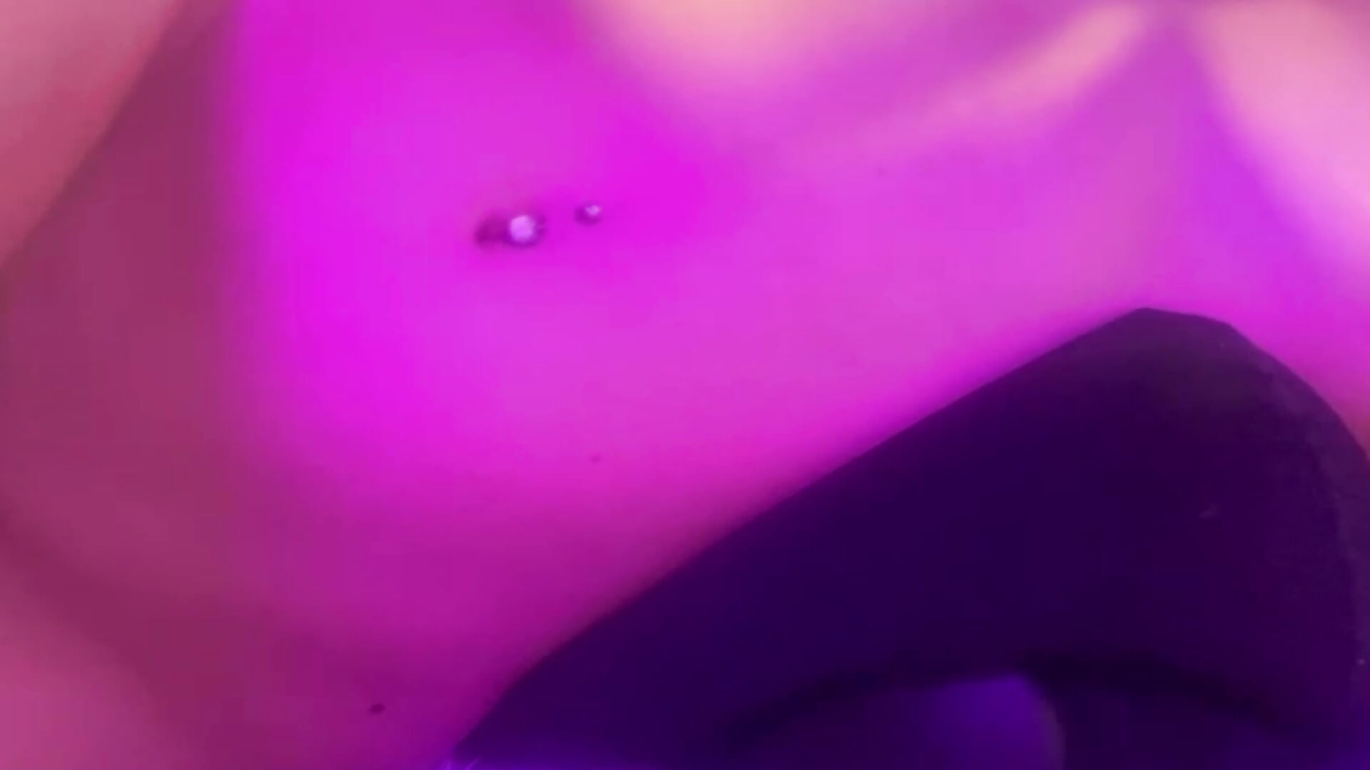 Body in motion🍒🍒🔥 - video by RoxyNoir1 cam model