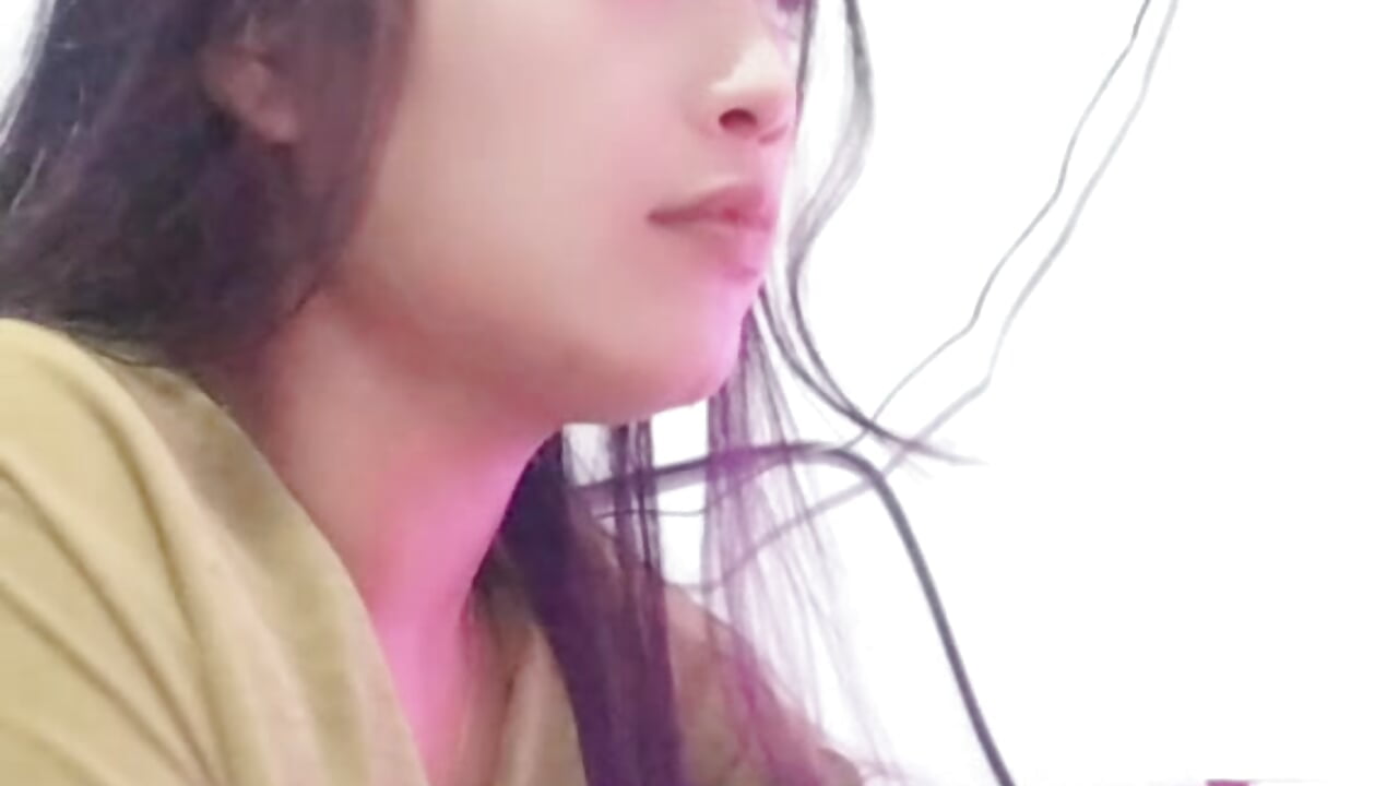 First video - 視頻由 Nex_live 主播提供