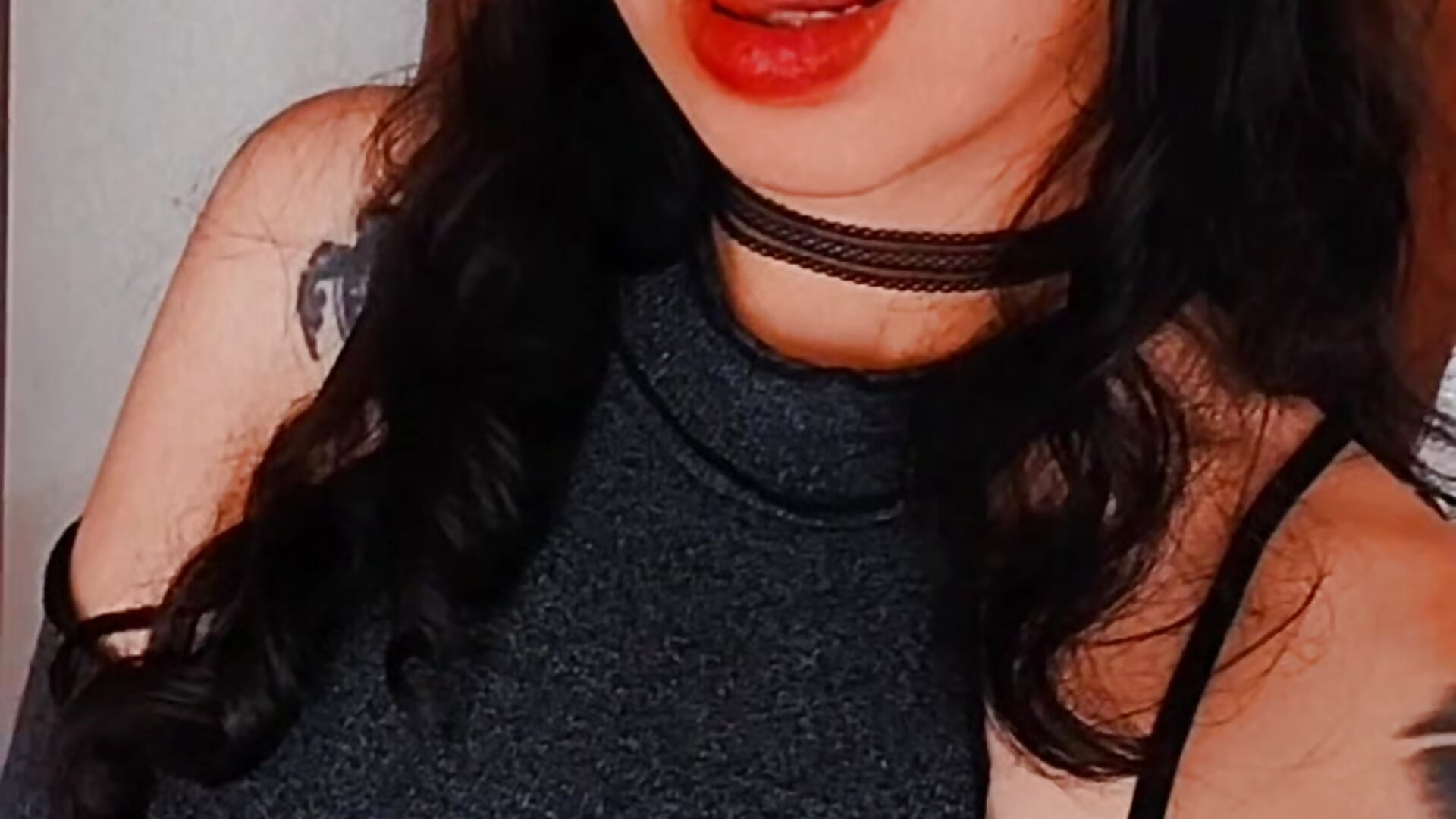 VID_102980522_191201_667 - video by RedVelvet420 cam model