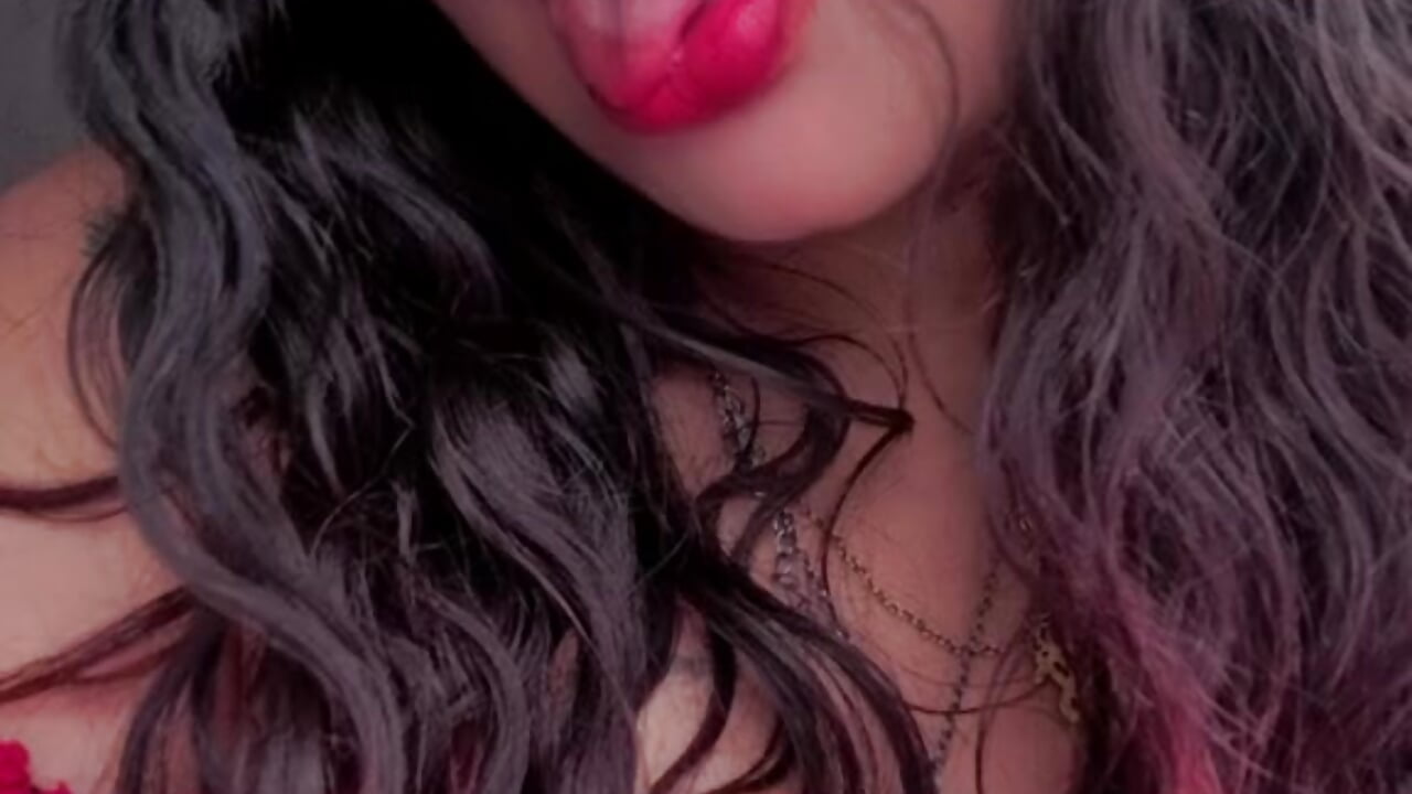 1000115611 - moon_boobs adlı kamera modelinin videosu