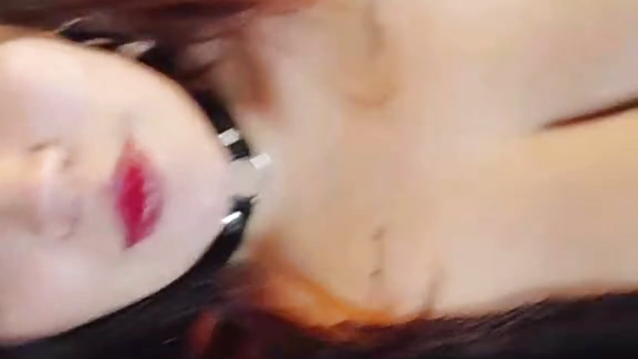 1000115612 - moon_boobs adlı kamera modelinin videosu