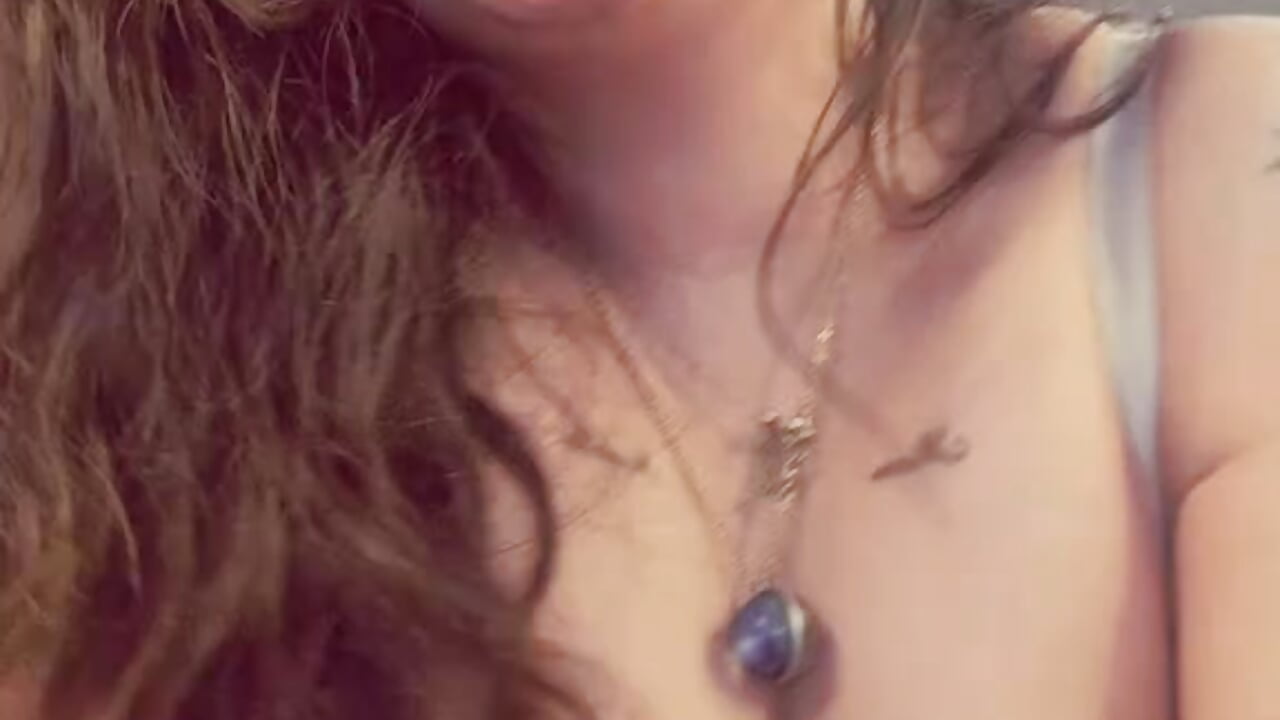 1000115609 - moon_boobs adlı kamera modelinin videosu