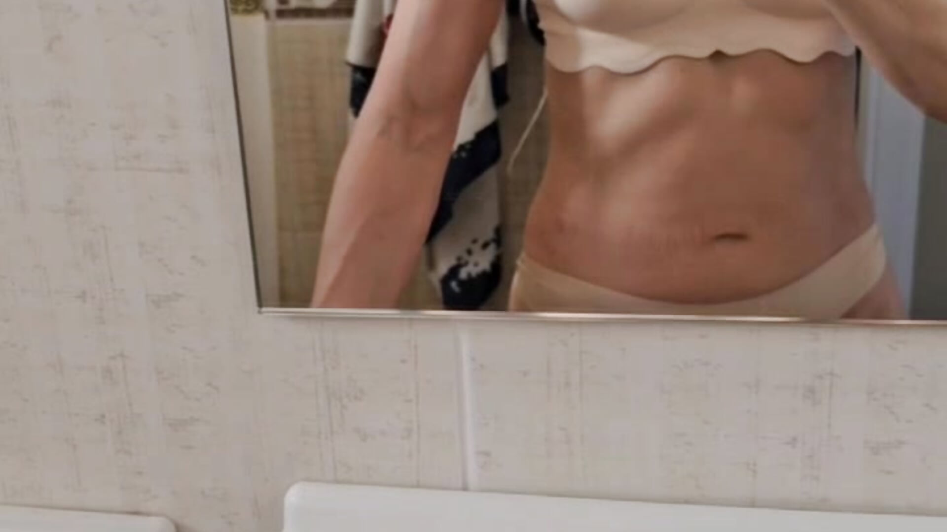 video_7 - video của người mẫu cam Salionne