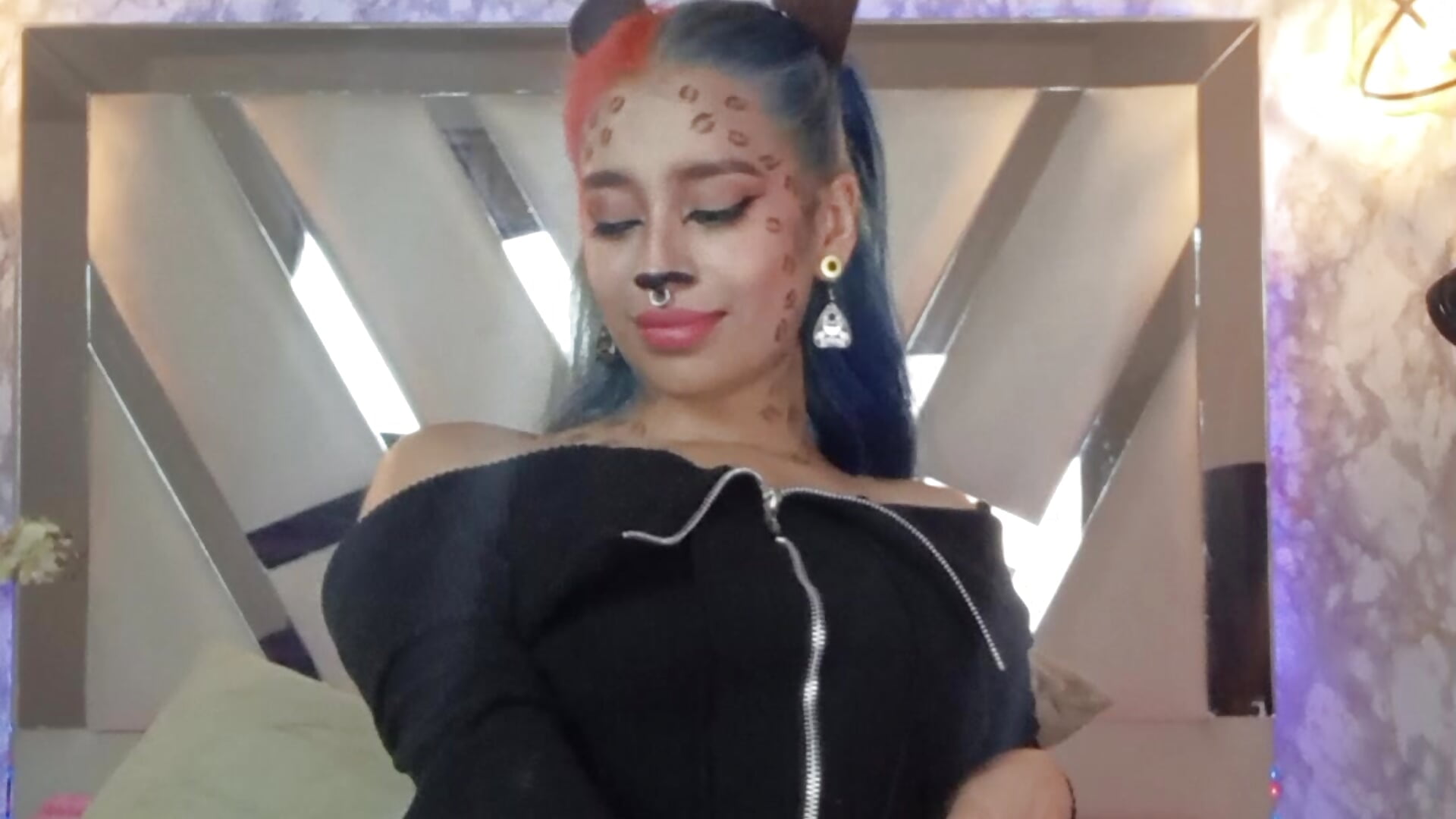 😼😼 - video by Cristall_ravven cam model