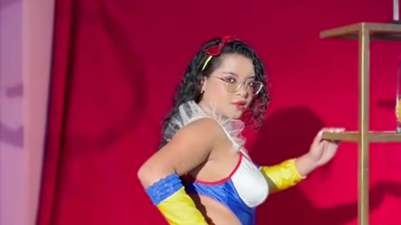 Video de WhatsApp 2025-10-23 a las 11,53,11_45beb9aa - video by AbbyySaenz_ cam model