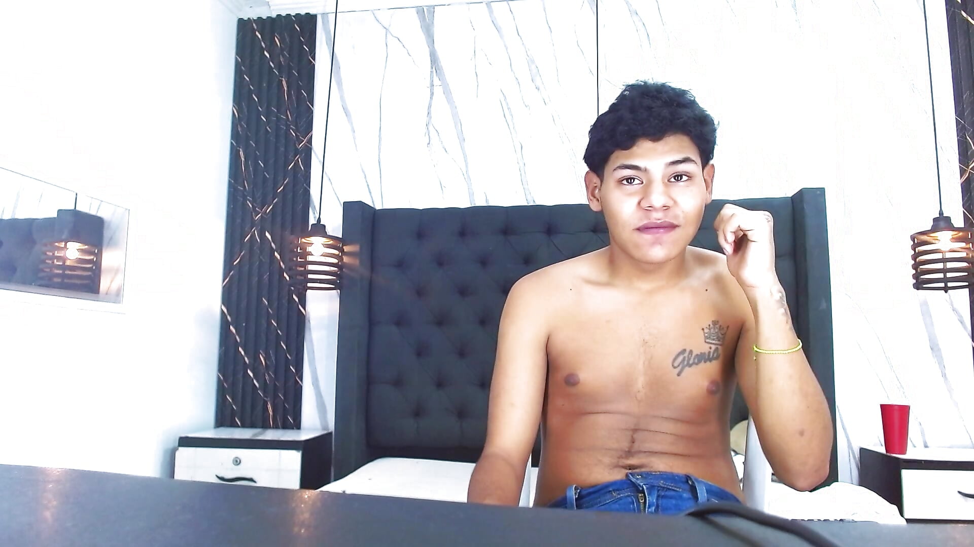 2025-12-05 11-35-25 - video by Yordi_Alpha cam model