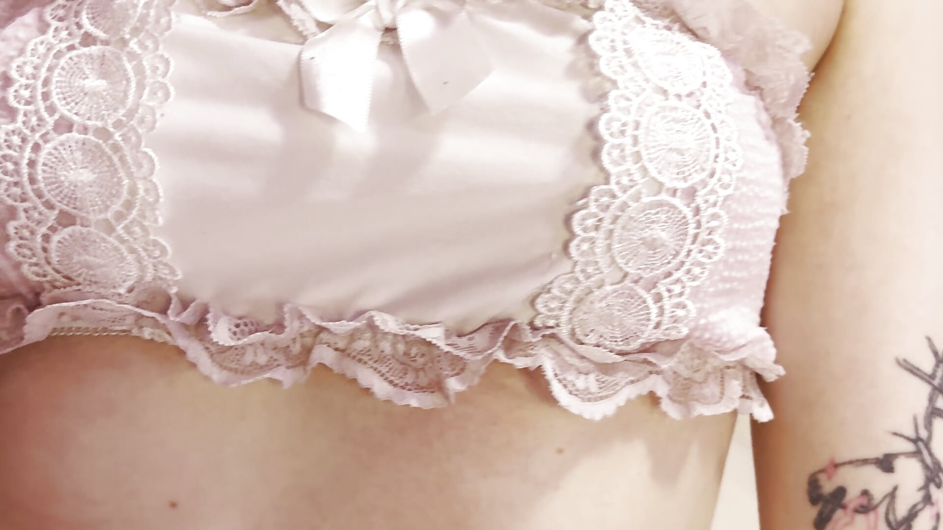 Tattoo - video by Skyelary cam model