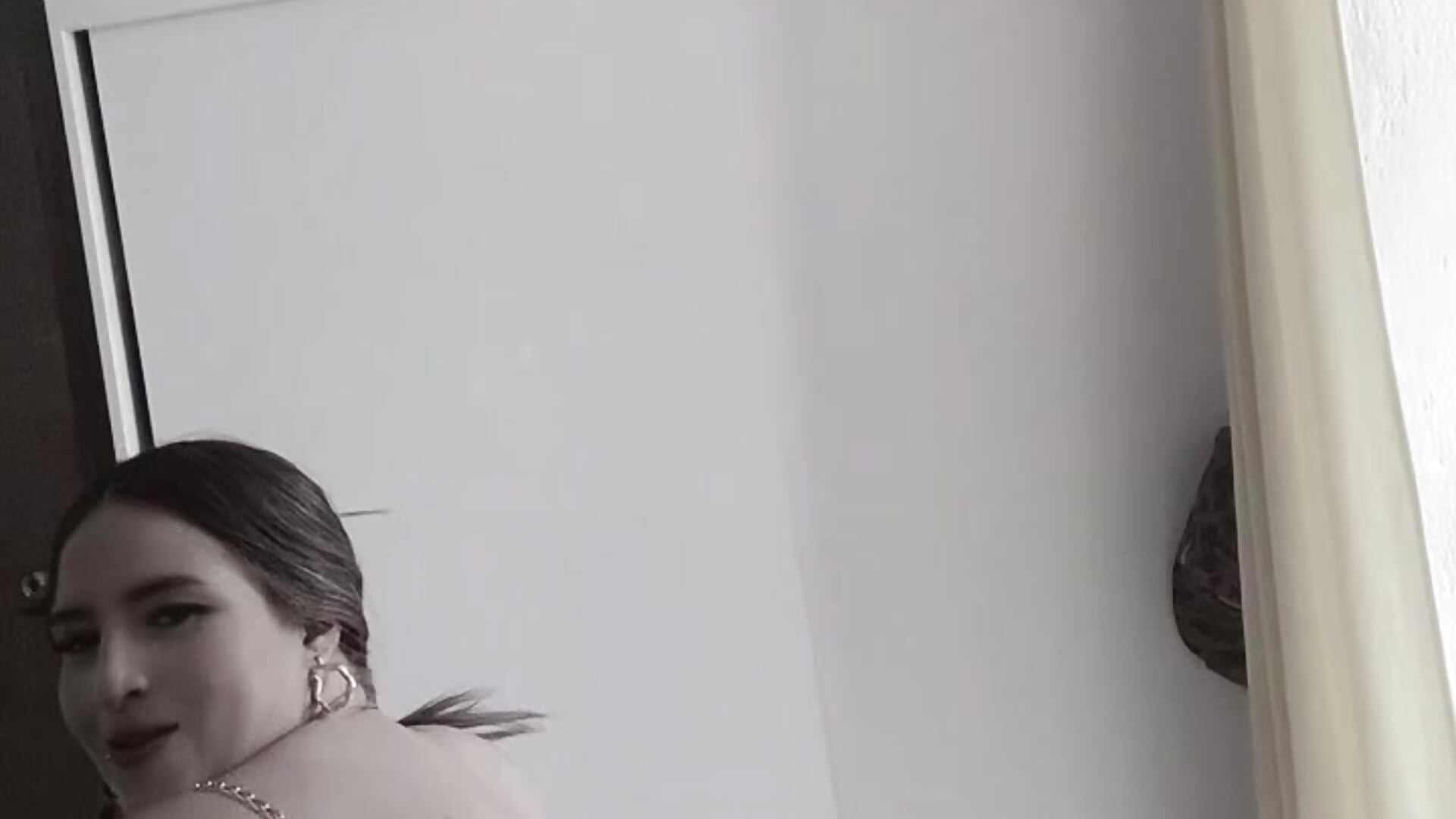 d298fafe518d4d6cba8751747becfd9f - video by mona_57j cam model