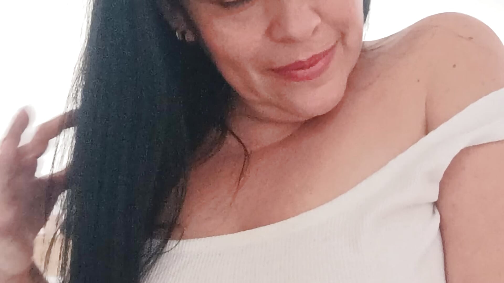 BIENVENIDO A MI SALA❤️ - video by viviana-sexi cam model