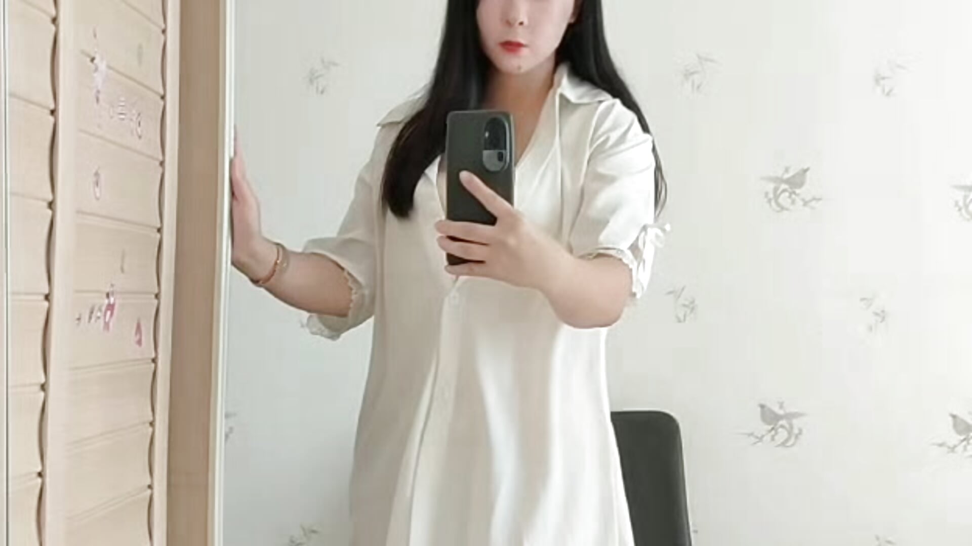 大胸少妇 - video by Xiaxia-5210 cam model