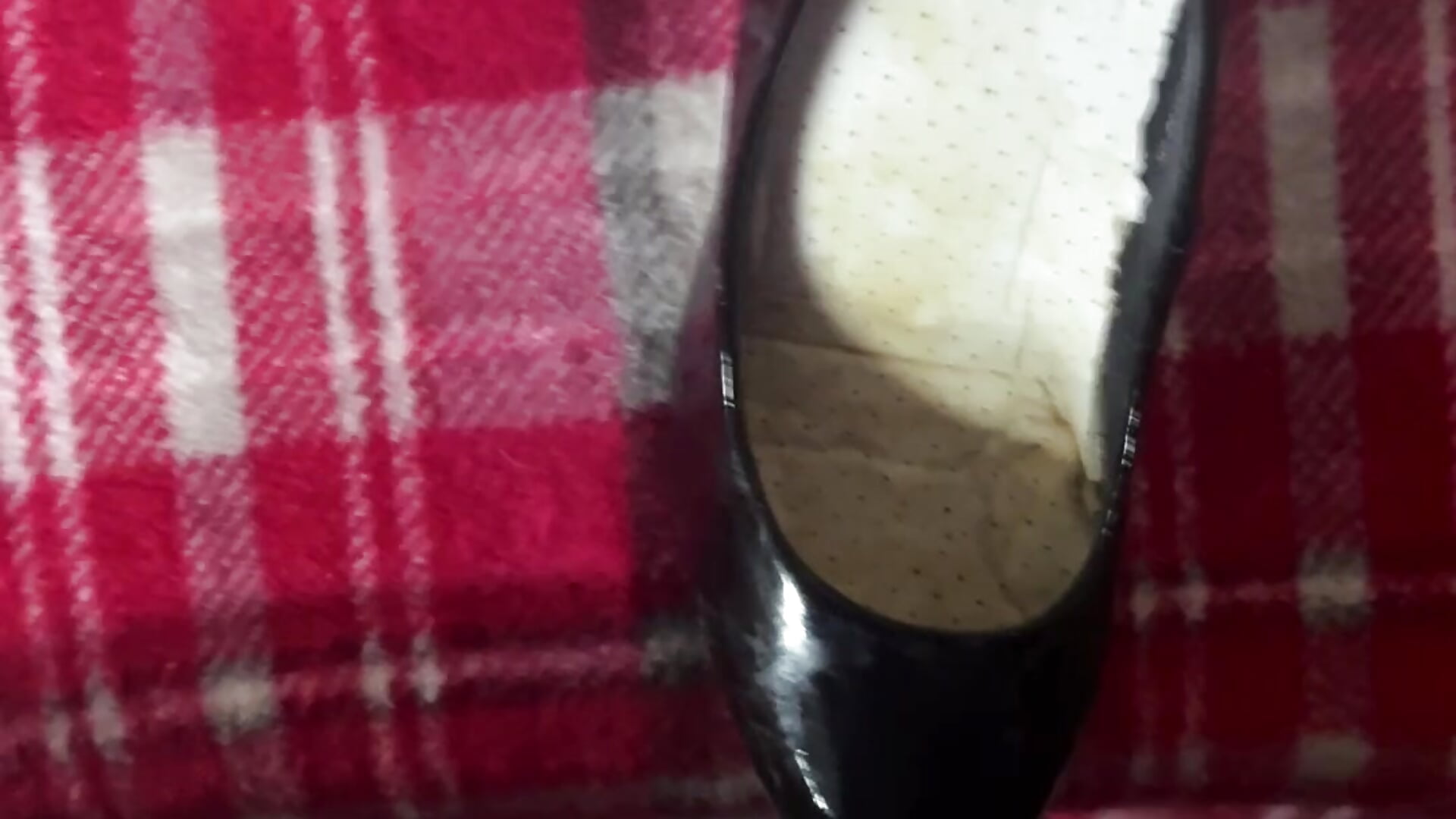 Cumming on patent black heels – video od webkamerové modelky fortheloveofheels74