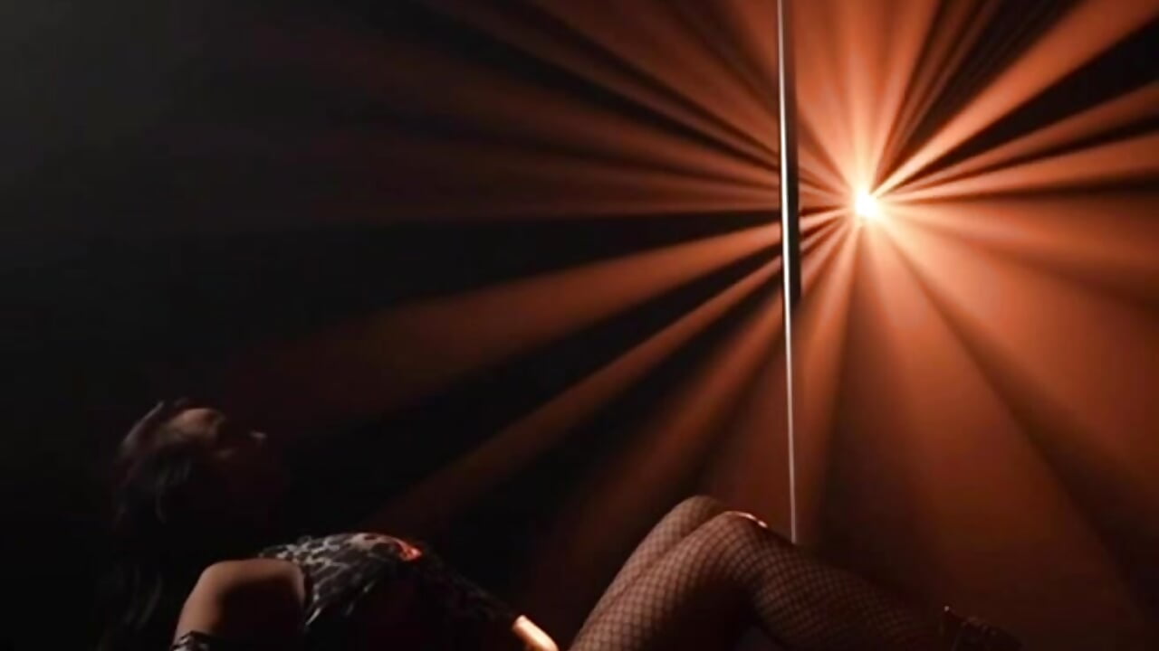 Erotic dancing - video by majestic_madam cam model