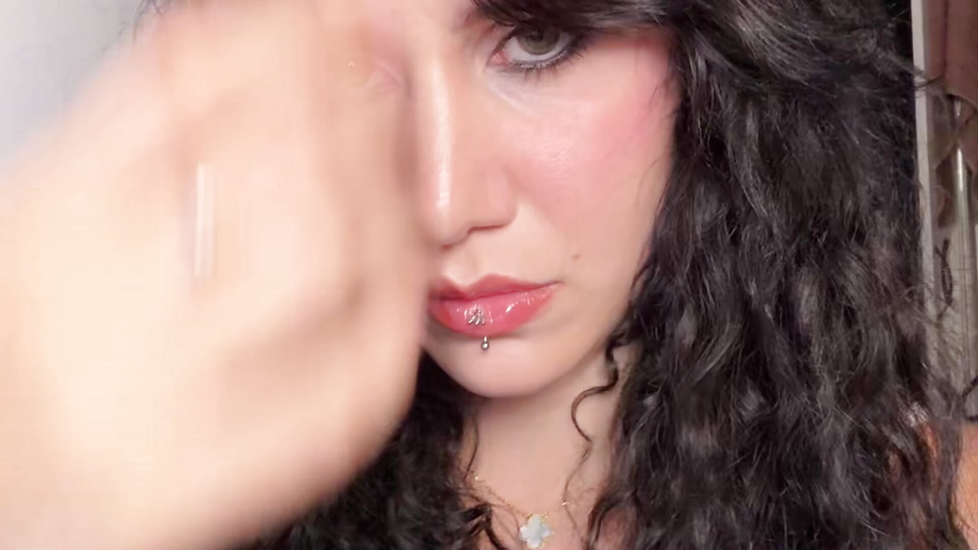 525ca79a912d4d89a1e7c1b1ed9f3323 - video by urgodscarlett cam model