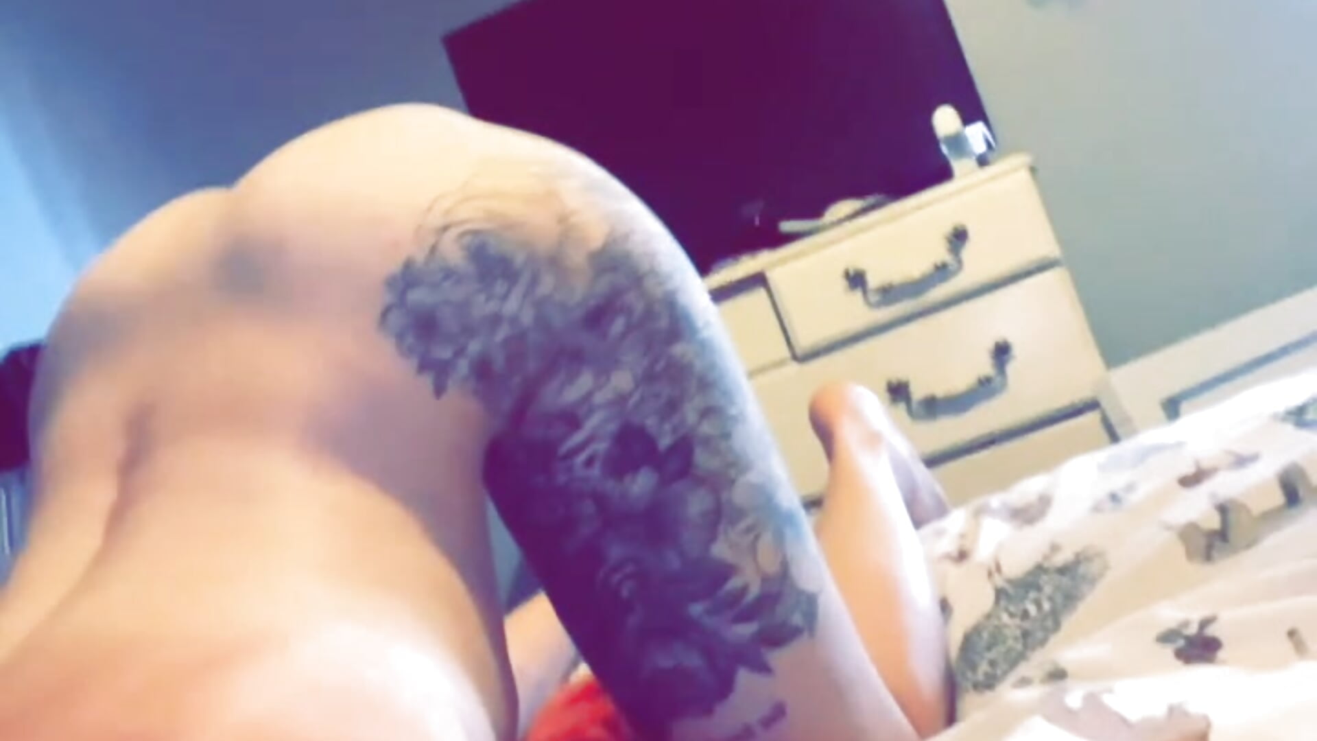 Bend over🍑 - video by InkedKinkxox cam model