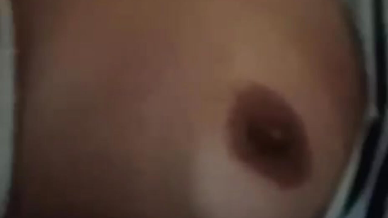 Show my boobs 😋 - βίντεο μοντέλου Yellda