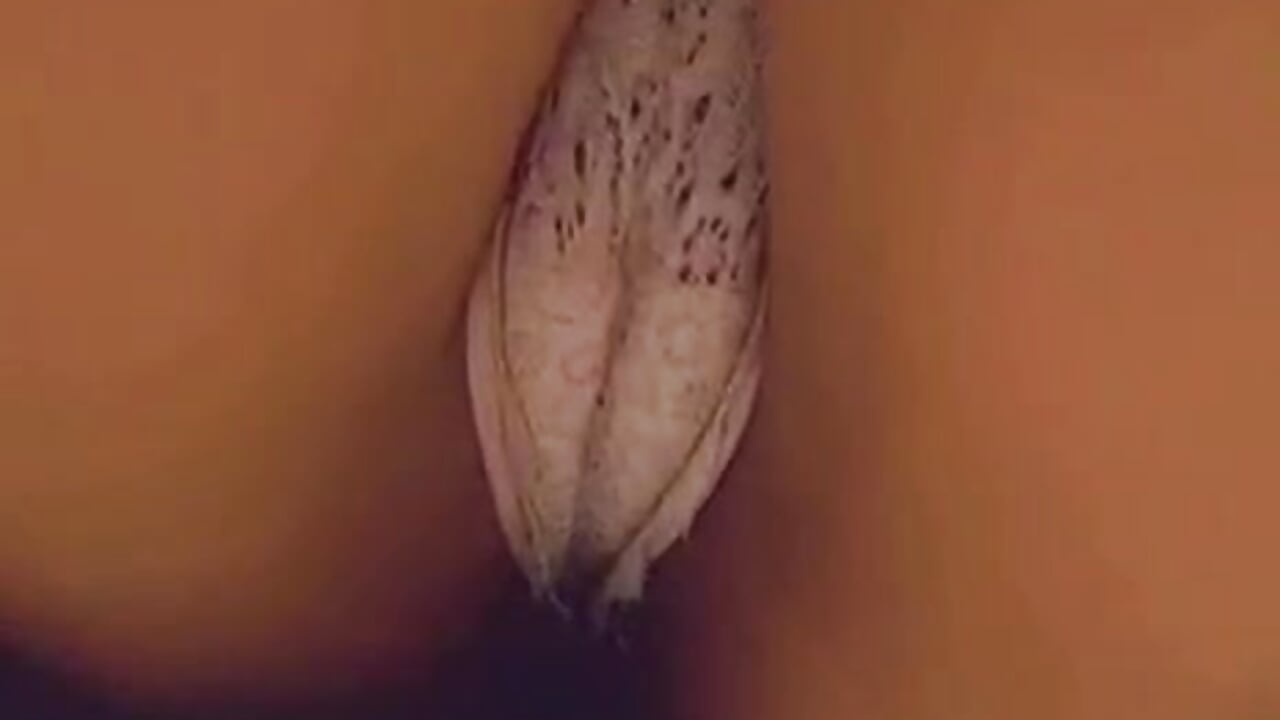 A look under my dress 👀 - video oleh Penelope-Cross kamera model