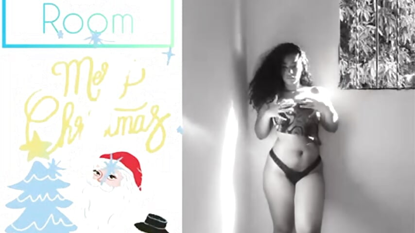 Merry Christmas and a Happy New Year - video by emily_stars1 cam model