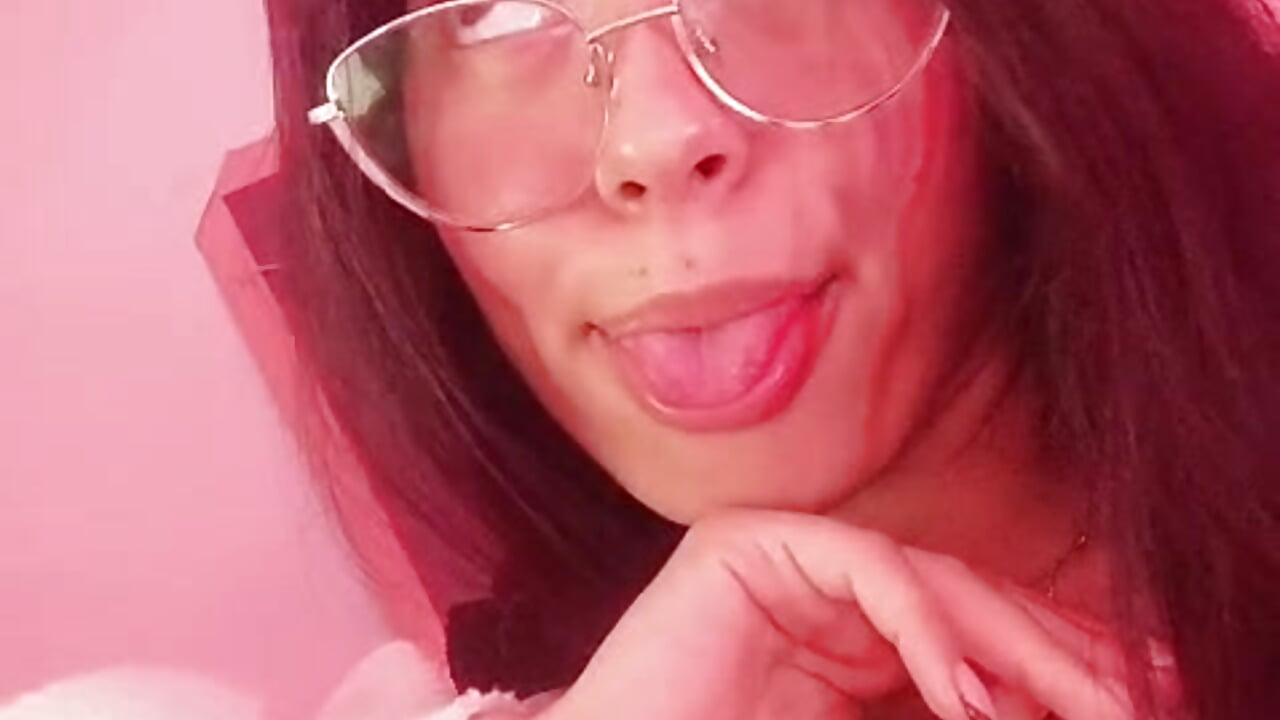 BABY DROOL - video oleh LissyM kamera model